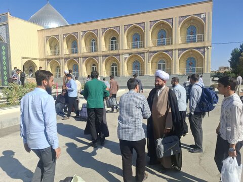تصاویر/ اردوی زیارتی طلاب مدرسه علمیه امام خامنه ای ارومیه به مشهد مقدس