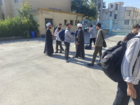 تصاویر/ اردوی زیارتی طلاب مدرسه علمیه امام خامنه ای ارومیه به مشهد مقدس