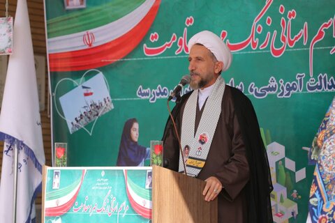 تصاویر / زنگ مهر و مقاومت در مدارس استان قزوین نواخته شد