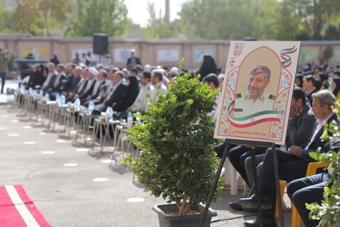 تصاویر / زنگ مهر و مقاومت در مدارس استان قزوین نواخته شد