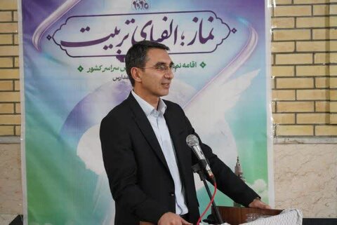 تصاویر نواختن زنگ نماز در دبیرستان دخترانه معارف اسلامی شهید مطهری خرم آباد