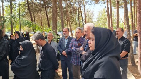 تصاویر / مراسم تشییع بانوی خبرنگار