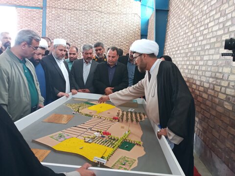 آیین بهره برداری نیروگاه خورشیدی موقوفه مدرسه علمیه عباسقلی خان