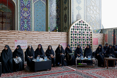 تصاویر/ دیدار جمعی از شعرا و نویسندگان دفاع مقدس با تولیت آستان قدس رضوی
