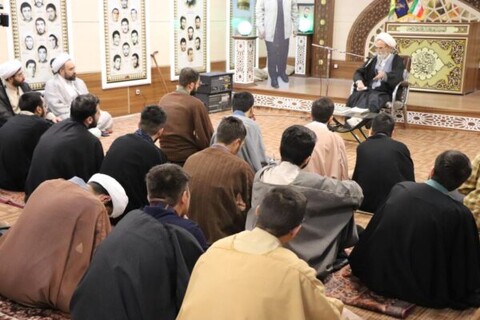 تصاویر/ جلسه اخلاق در حوزه علمیه بناب