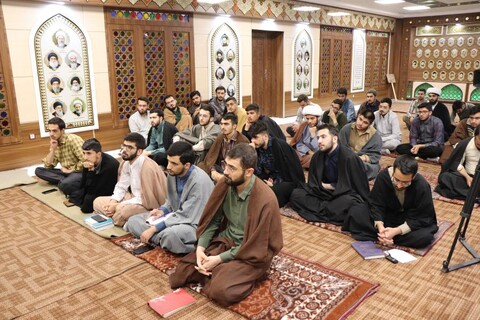 تصاویر/ جلسه اخلاق در حوزه علمیه بناب