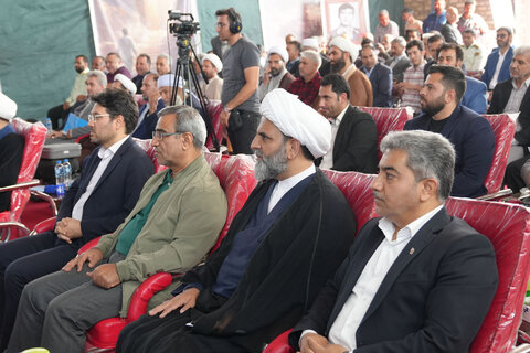 آیین بهره برداری نیروگاه خورشیدی موقوفه مدرسه علمیه عباسقلی خان