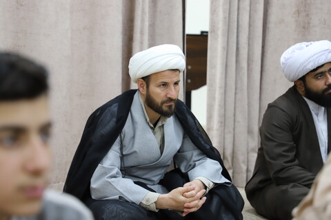 تصاویر/آیین گرامیداشت هفته دفاع مقدس و آغاز سال تحصیلی جدید در حوزه علمیه خاتم الانبیاء سنندج