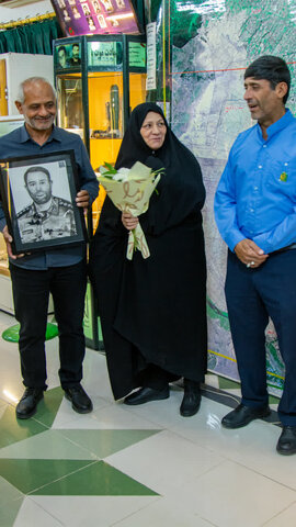 تصاویر/ حضور خانواده شهدا آران وبیدگل درگنجینه شهدای دفاع مقدس هلال بن علی (ع)