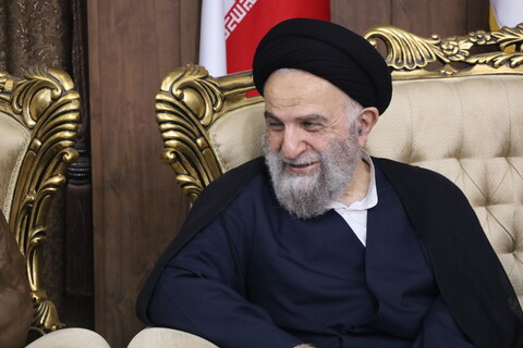 تصاویر/ استقبال از آیت‌الله غروی در فرودگاه بین‌المللی قشم