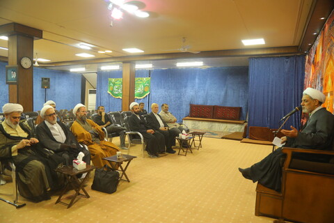 تصاویر / درس اخلاق توسط حجت الاسلام والمسلمین رفیعی