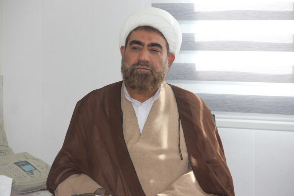 مشاوران جامعه روز به‌روز به دانش خود بیفزایند