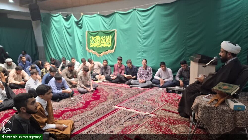 برگزاری جلسه معاون تهذیب حوزه علمیه اصفهان در مدرسه علمیه جده بزرگ