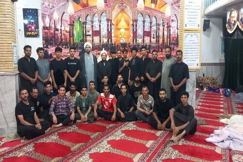 زائران عراقی در مسیر عشق، میهمان مسجد فاطمیه(س) کنگاور شدند+ عکس