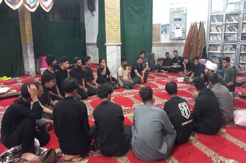 زائران عراقی در مسیر عشق، میهمان مسجد فاطمیه(س) کنگاور شدند+ عکس