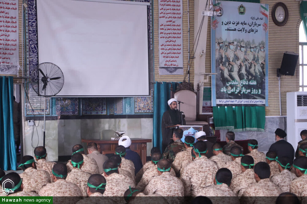 امروز تهاجم فرهنگی در قالب سرگرمی‌های آلوده، تبلیغ بی‌حجابی و ترویج یأس ترویج می‌شود