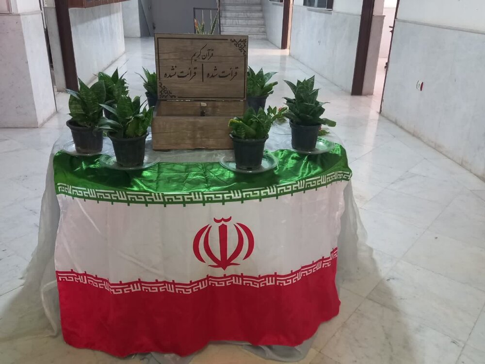 تصاویر/ مراسم گرامیداشت هفته دفاع مقدس در مدرسه علمیه تخصصی حضرت زینب کبری(ع) رفسنجان