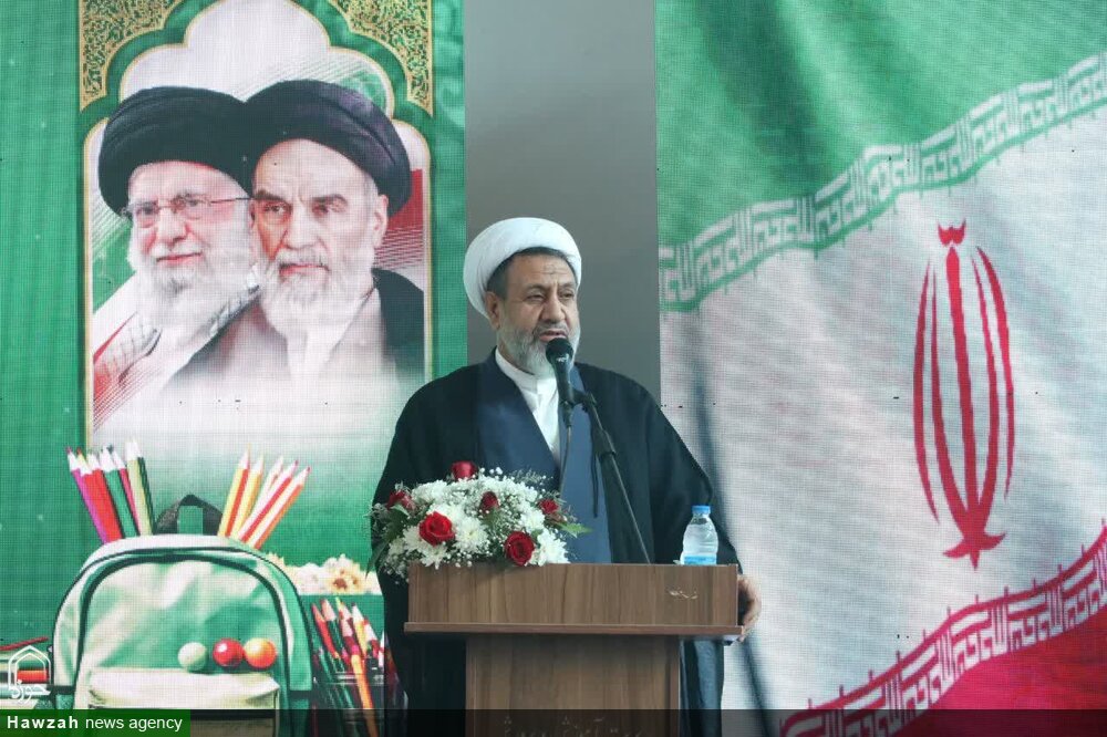 قدرت هر کشور به عمق علمی آن بستگی دارد