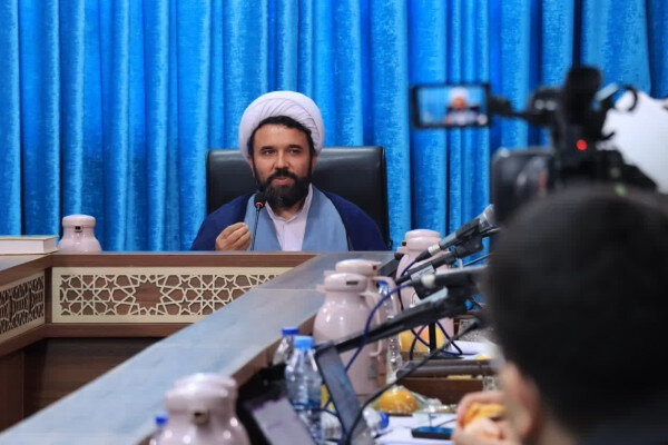 پخش اذان از پشت بام خانه، محله‌ای را دگرگون کرد/قصه همدلی اهالی شهرک همت