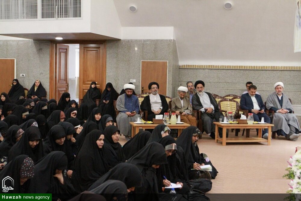 آیین آغاز سال جدید تحصیلی مجتمع عالی بنت الهدی