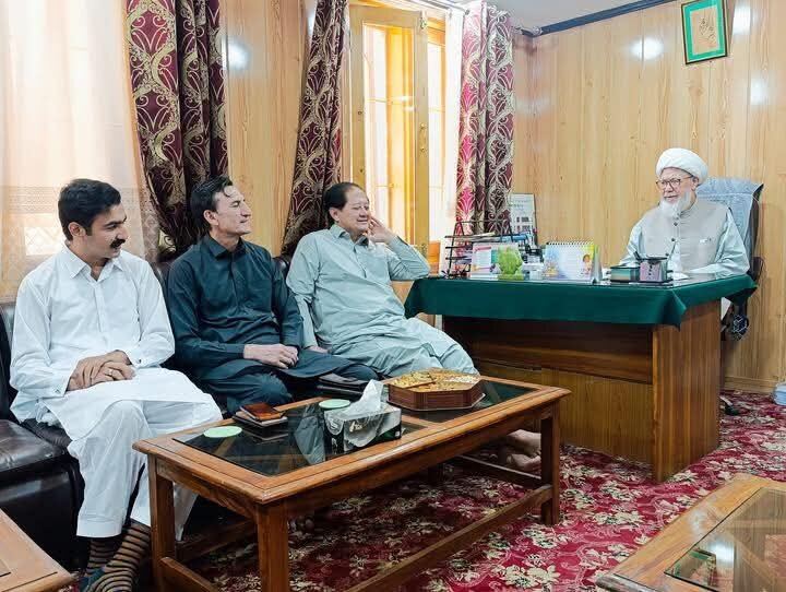 سکردو؛ 100 میگاواٹ سولر منصوبے کا جلد آغاز ہوگا/حکومتی وفد کا اعلان