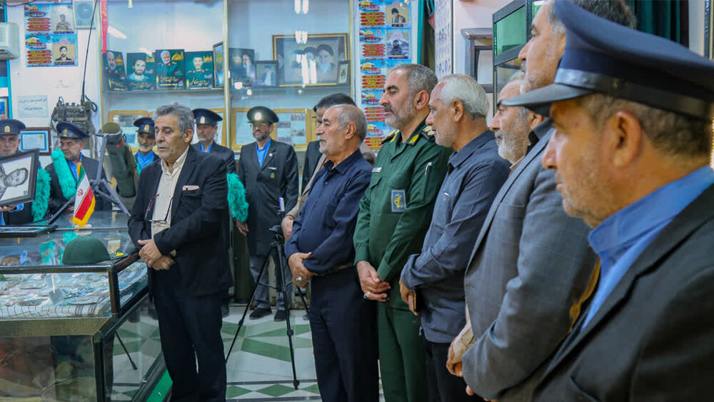 تصاویر/ حضور خانواده شهدای آران وبیدگل در گنجینه شهدای دفاع مقدس هلال بن علی (ع)