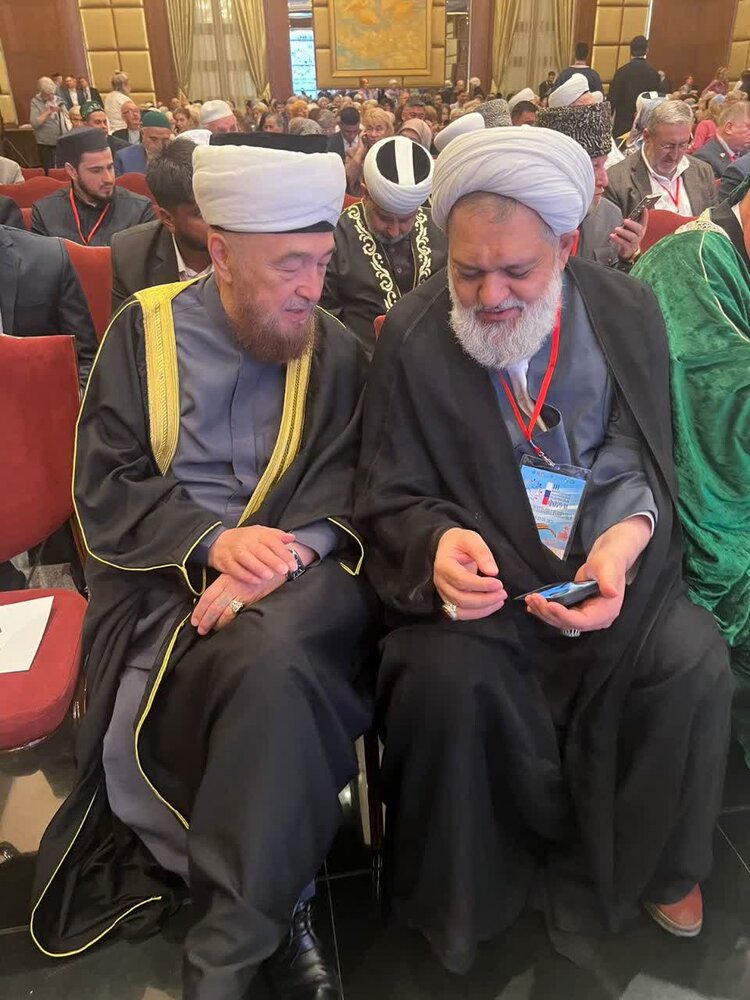 İslam məzhəbləri birlik cəmiyyətinin nümayəndəsi Sankt-Peterburq iclasında Qəzzada baş verən faciələrə qarşı İslam dünyasının birliyinin vacibliyini vurğuladı