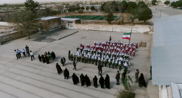 فیلم | همراهی فرمانده انتظامی شهرستان زیرکوه با فرزند شهید و مدافع وطن در اولین روز بازگشایی مدارس