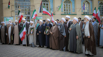 فیلم| تجمع طلاب، روحانیون و مردم غیرتمند همدان در حمایت از مواضع و روشنگرانه امام خامنه ای