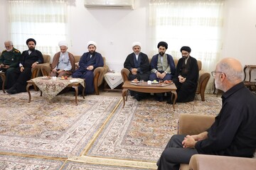 دیدار با خانواده‌های معظم شهدا، تجدید پیمانی با ارزش‌های ایثار و شهادت است