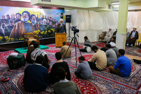 تصاویر/ مراسم بزرگداشت شهدای مقاومت حجج اسلام و المسلمین سید حسن نصر الله، سید هاشم صفی الدین و شیخ نبیل قاووق