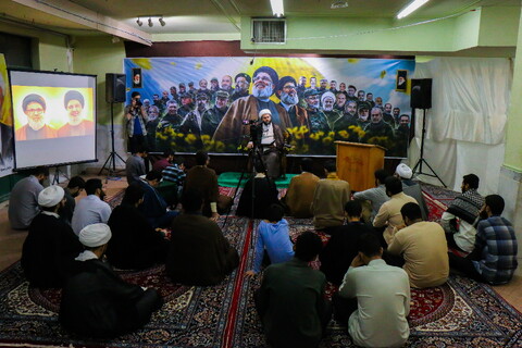 تصاویر/ مراسم بزرگداشت شهدای مقاومت حجج اسلام و المسلمین سید حسن نصر الله، سید هاشم صفی الدین و شیخ نبیل قاووق