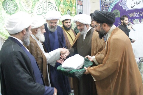 تصاویر/ آیین عباگذاری و تجلیل از طلاب و اساتید موفق مدرسه علمیه خورموج