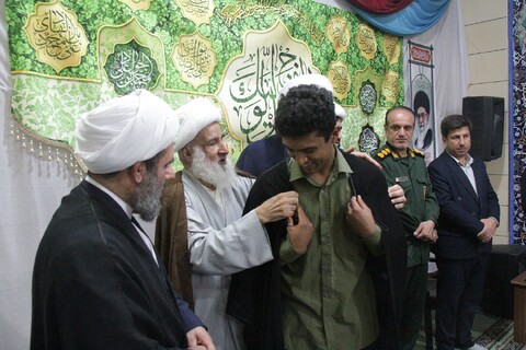 تصاویر/ آیین عباگذاری و تجلیل از طلاب و اساتید موفق مدرسه علمیه خورموج