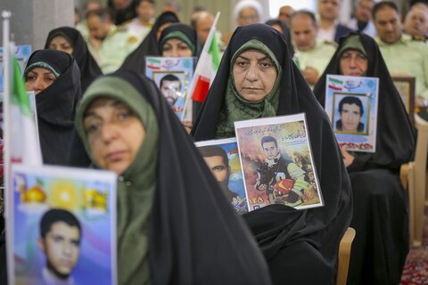 تصاویر /  دیدار جمعی از فرماندهان نظامی و انتظامی با نماینده رهبر معظم انقلاب اسلامی در استان قزوین