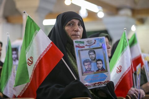 تصاویر /  دیدار جمعی از فرماندهان نظامی و انتظامی با نماینده رهبر معظم انقلاب اسلامی در استان قزوین