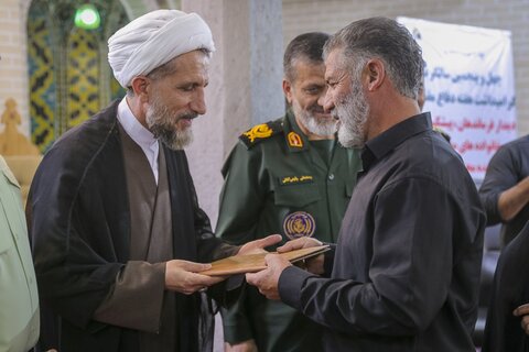 تصاویر /  دیدار جمعی از فرماندهان نظامی و انتظامی با نماینده رهبر معظم انقلاب اسلامی در استان قزوین