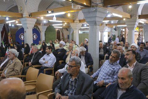 تصاویر /  دیدار جمعی از فرماندهان نظامی و انتظامی با نماینده رهبر معظم انقلاب اسلامی در استان قزوین