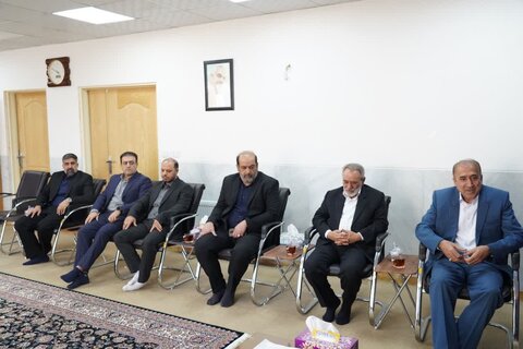 تصاویر دیدار مدیر کل بازرسی لرستان با نماینده ولی‌فقیه در استان