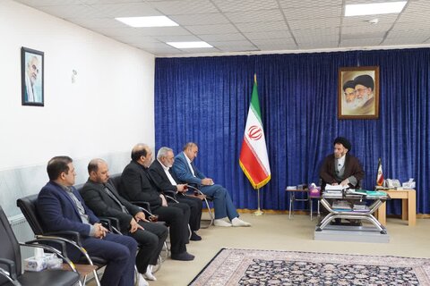 تصاویر دیدار مدیر کل بازرسی لرستان با نماینده ولی‌فقیه در استان