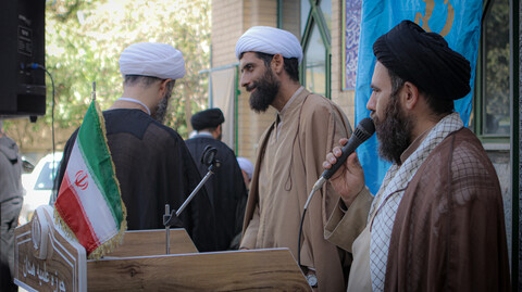 تصاویر/ تجمع طلاب، روحانیون و مردم غیرتمند همدان در حمایت از مواضع و روشنگرانه امام خامنه ای