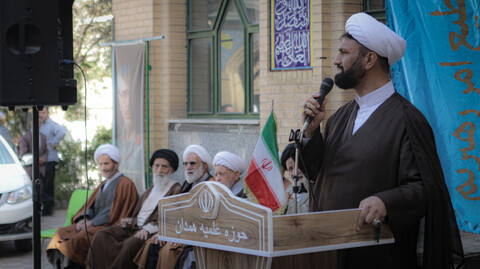 تصاویر/ تجمع طلاب، روحانیون و مردم غیرتمند همدان در حمایت از مواضع و روشنگرانه امام خامنه ای