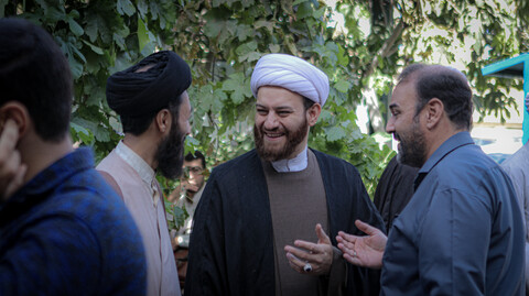 تصاویر/ تجمع طلاب، روحانیون و مردم غیرتمند همدان در حمایت از مواضع و روشنگرانه امام خامنه ای