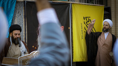 تصاویر/ تجمع طلاب، روحانیون و مردم غیرتمند همدان در حمایت از مواضع و روشنگرانه امام خامنه ای