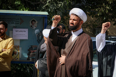 تصاویر/ تجمع طلاب، روحانیون و مردم غیرتمند همدان در حمایت از مواضع و روشنگرانه امام خامنه ای