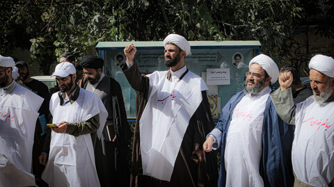 تصاویر/ تجمع طلاب، روحانیون و مردم غیرتمند همدان در حمایت از مواضع و روشنگرانه امام خامنه ای