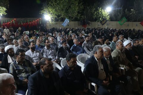 تصاویر/برگزاری یادواره شهدا در محل یادمان شهدای گمنام در دلیجان