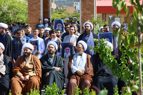 تصاویر | تجمع حمایتی طلاب و روحانیون تبریز از فرمایشات مقام معظم رهبری