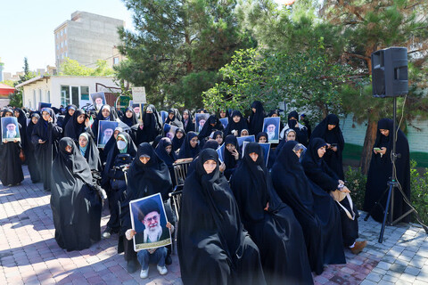 تصاویر | تجمع حمایتی طلاب و روحانیون تبریز از فرمایشات مقام معظم رهبری