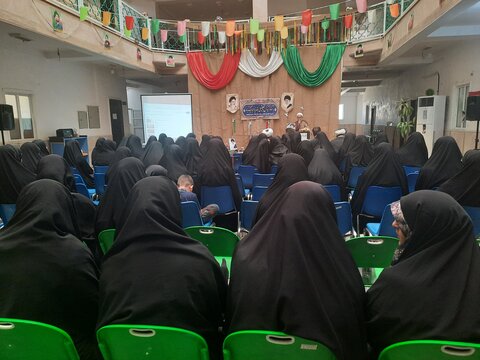 همگامی علم و ایثار در مدرسه علمیه خواهران برازجان